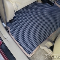 Автомобильные коврики EVA на Toyota Highlander I (2001-2007)