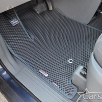 Автомобильные коврики EVA на Chrysler Town & Country V (2007->) 2 ряд: кресла 1+1 не убираются в пол