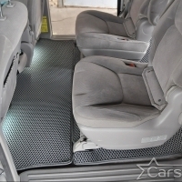 Двухслойные коврики EVA на Toyota Sienna II (2003-2010)